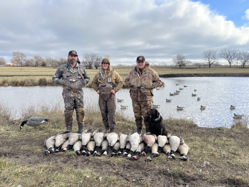 Late Season Honker Hunt - Paradise Flyway Outfitters